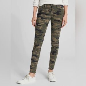 NWT Gap Mid Rise Skimmer Jeggings in Stretch, green camo SIZE 25